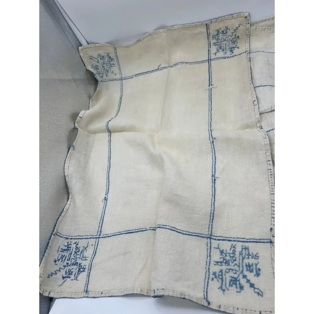 Vtg Set Ivory Blue Hand Embroidered Farmhouse Kitchen Placemat 5 Napkins Linens